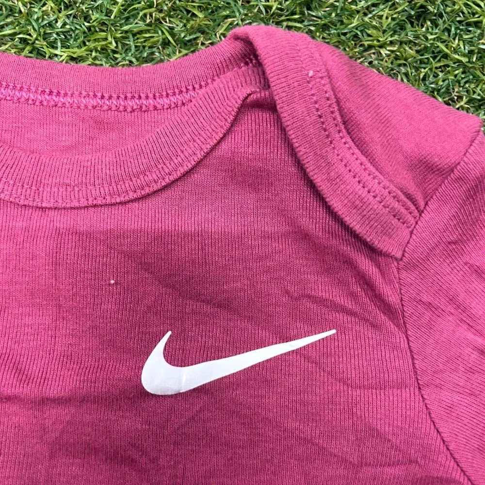 Nike Baby Girls Long Sleeve Bodysuit Berry Pink Swoosh‎ 12M 198466154594